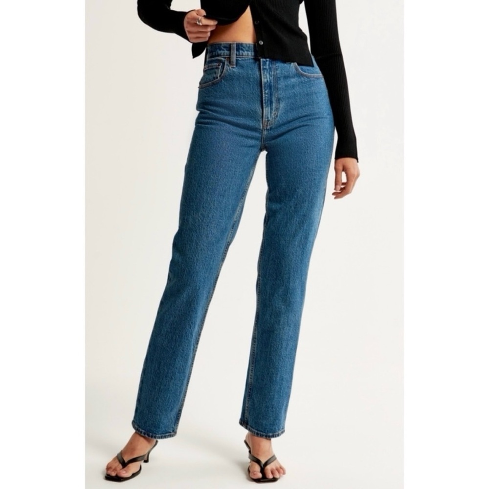 Abercrombie & Fitch The 90’s Straight Ultra High Rise Jeans